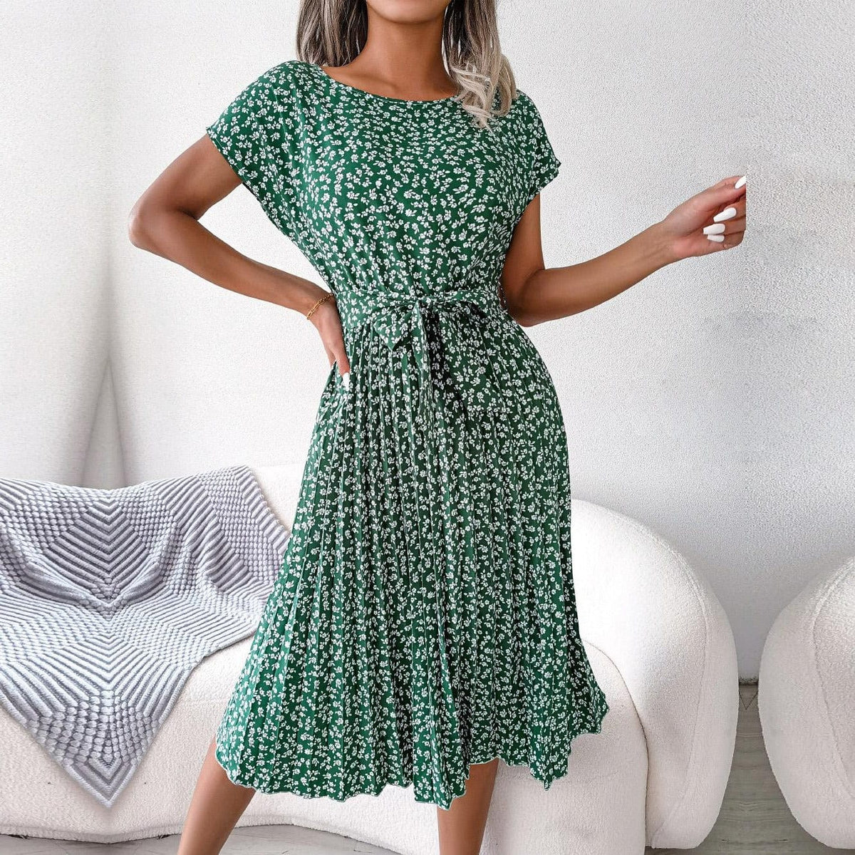 Chic Floral Pleated A-Line Long Dress Women's Spring Summer Fashion with Short Sleeves and High Waist
