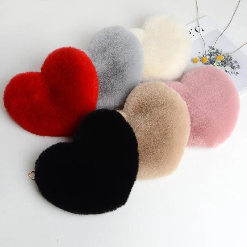: Cute Heart-Shaped Faux Fur Crossbody Bag – Plush Chain Shoulder Handbag for Women,