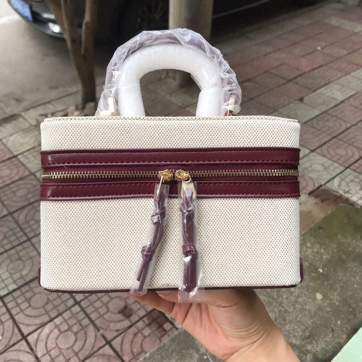 Luxury Designer Women’s Handbag | Retro Armpit Shoulder Bag with Chain Messenger,